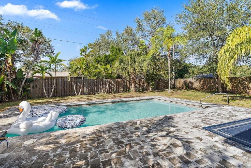 Florida Getaway With Backyard Pool Oasis Villa Sarasota Eksteriør bilde
